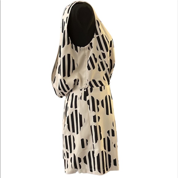 🆕 NWT Topshop Cloud Print Romper- sexy swoop open back, with black lace inlet - Picture 2 of 5